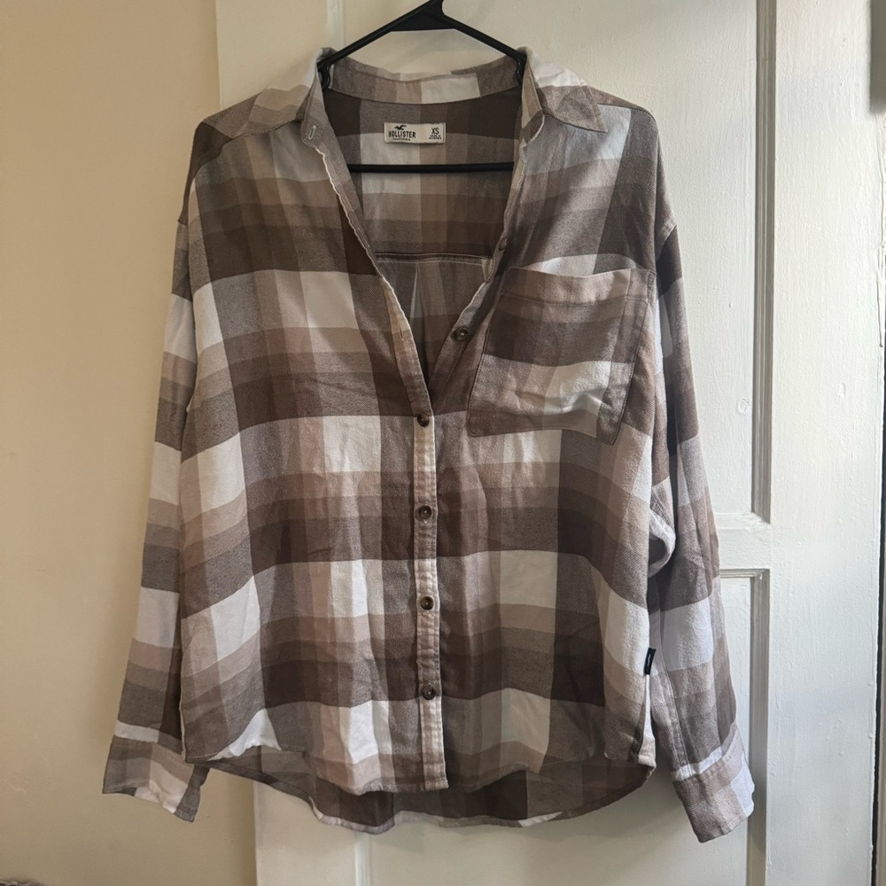 Hollister Tan and Cream Plaid Shirt